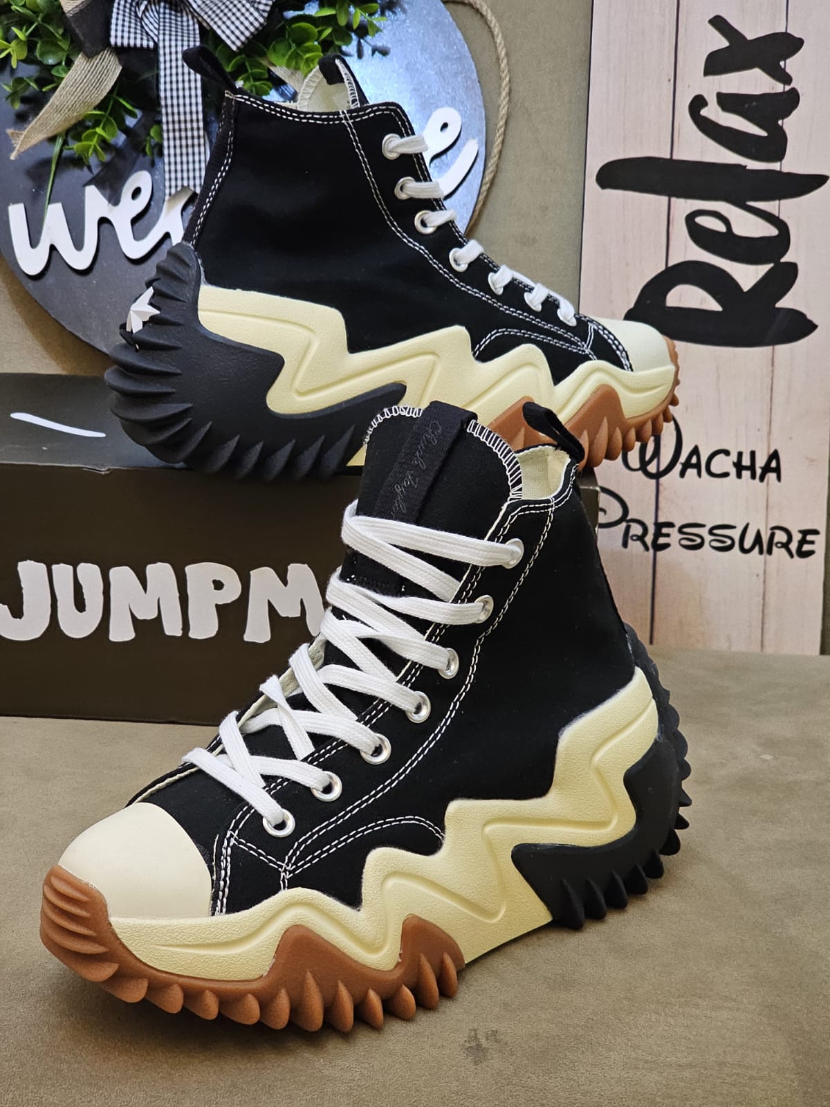 Converse Runstar Motion